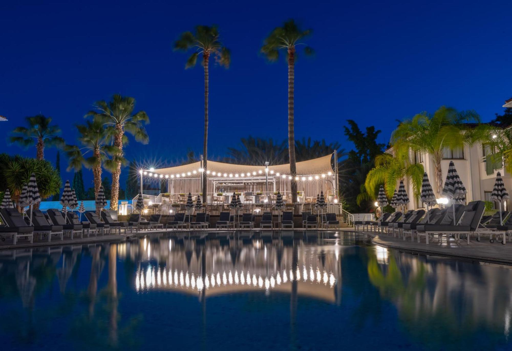 Hotel King Jason - Designed For Adults By Louis Paphos