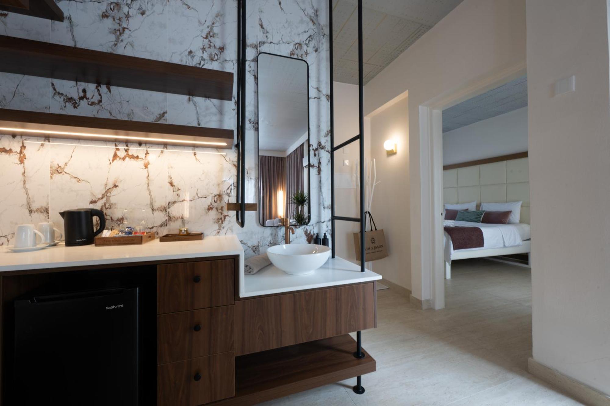 Готель King Jason - Designed For Adults By Louis 4*