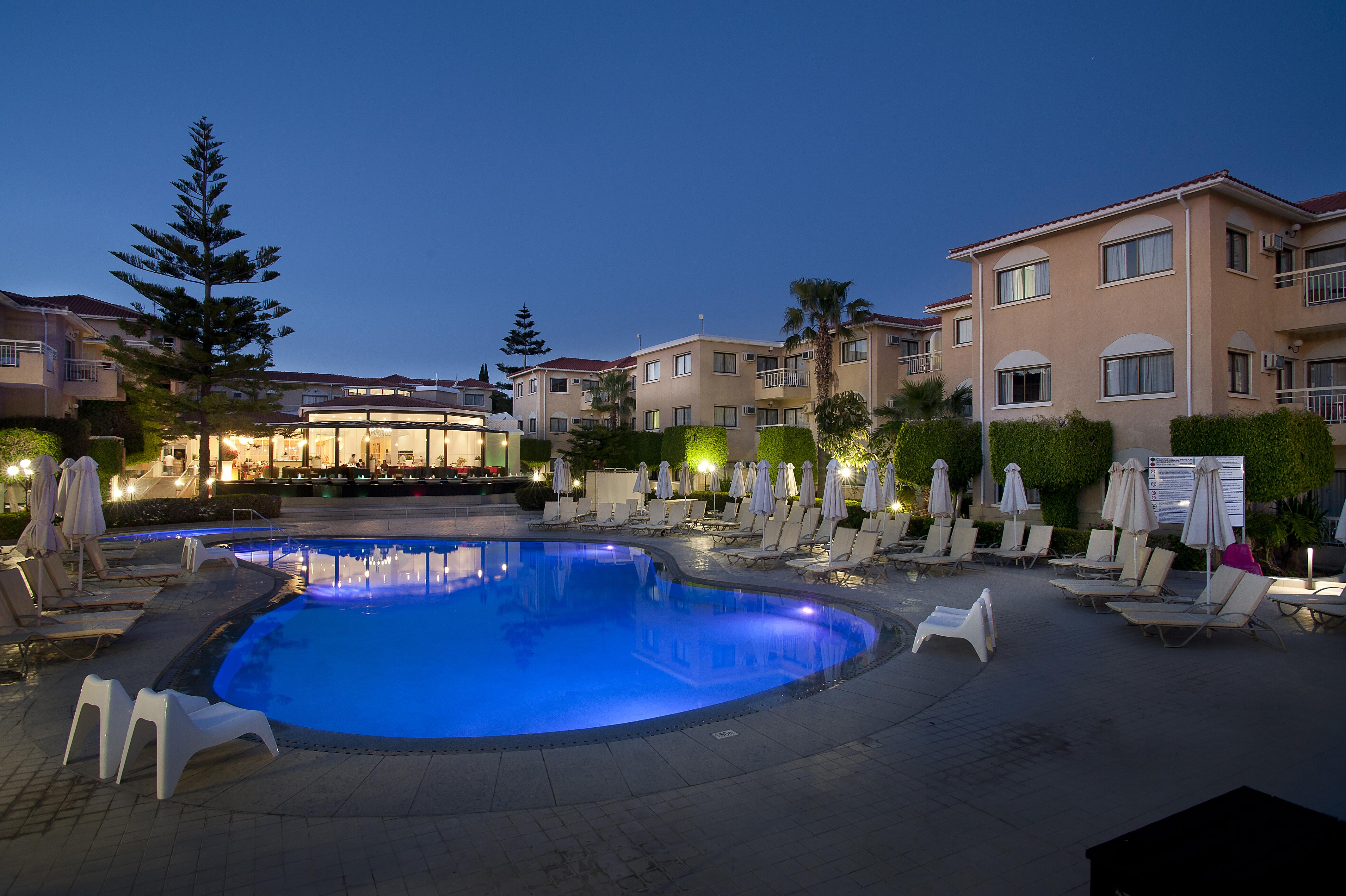 King Jason - Designed For Adults By Louis Hotel